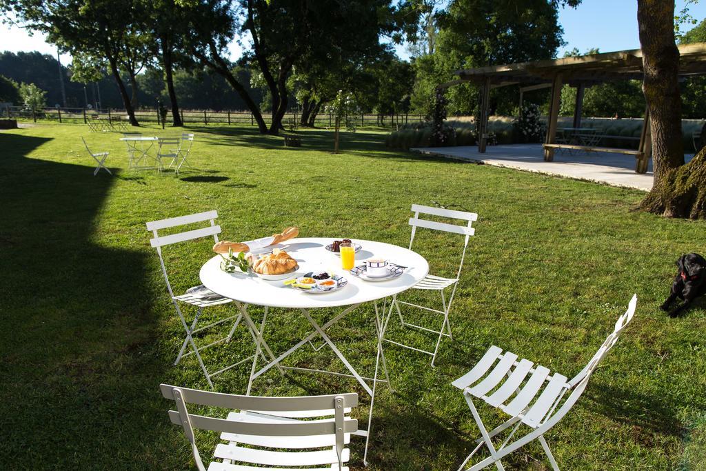 Les Cinq Sens Du Chateau Mayne Lalande Hotel Castelnau de Medoc Bagian luar foto